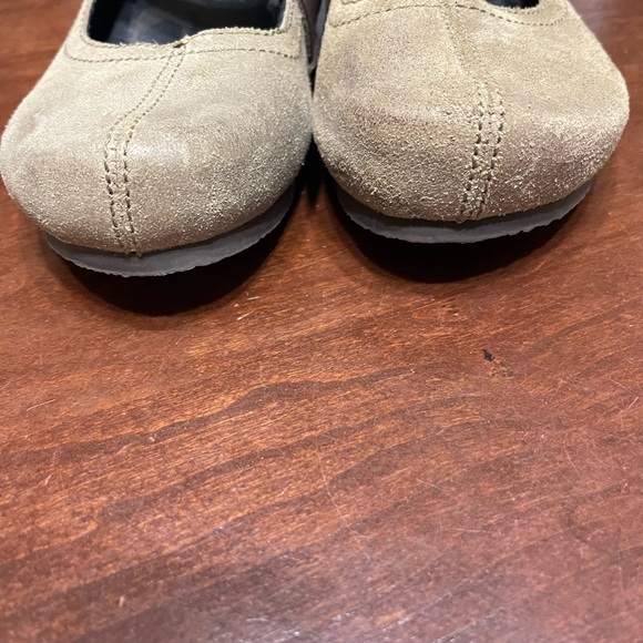 OTBT Salem leather mary Split Toe jane hidden wedge - Picture 3 of 9